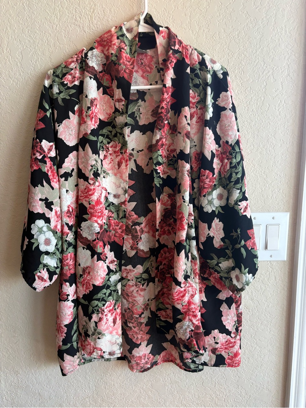 Paper Crane Black Open-Front Floral Cardigan with Pink Roses
